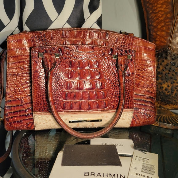 Purses - Picture 3 of 12